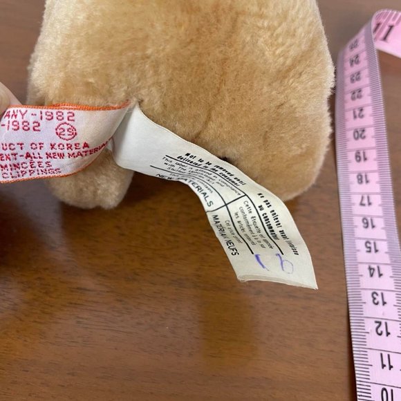 Small Vintage Dakin 1982 Stuffed Bear - Picture 3 of 5